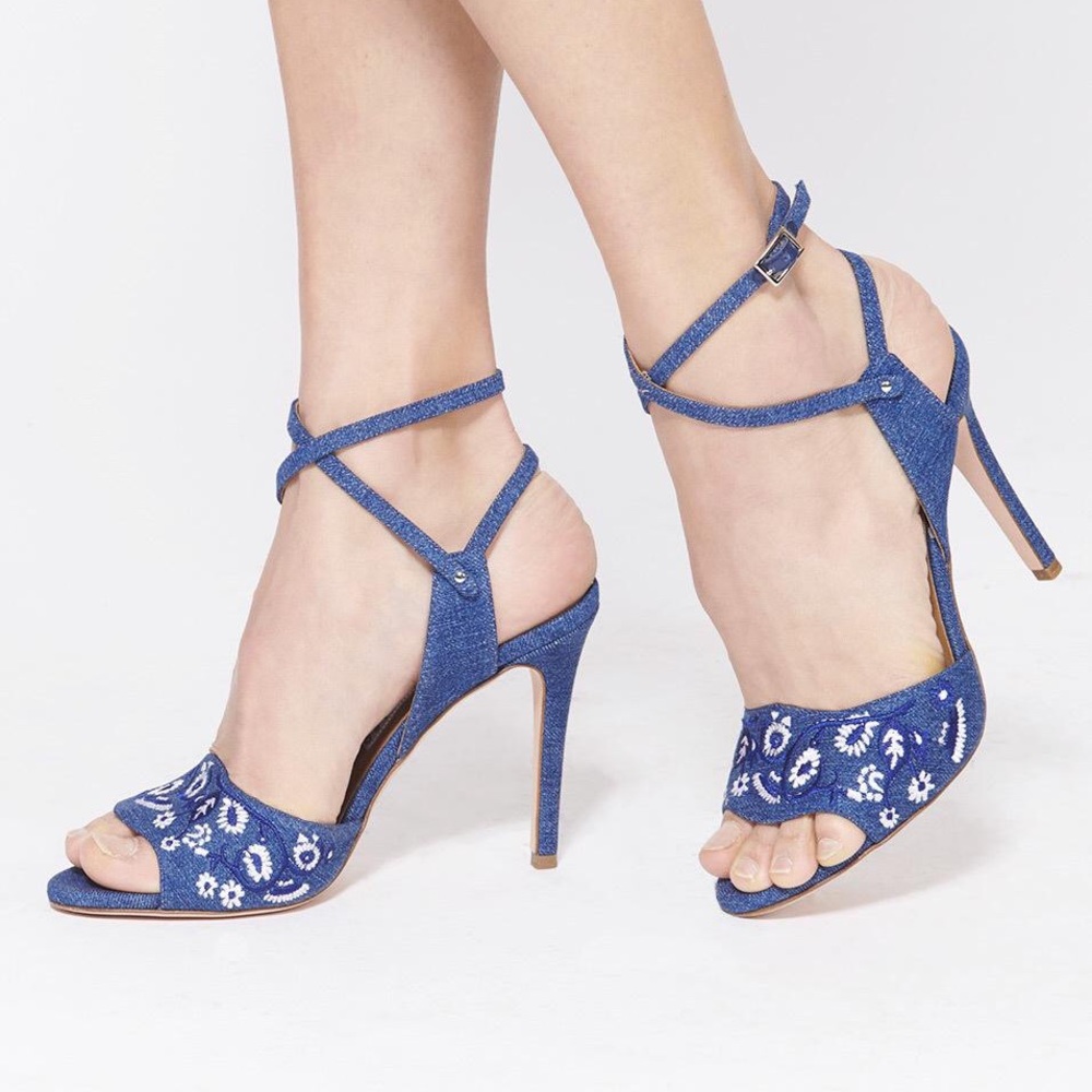 Veronica Beard Chambray Suma Pumps - Size 5